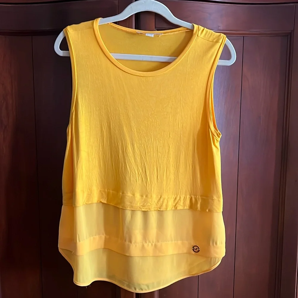 Michael Kors Women’s sleeveless top color yellow size Medium